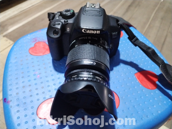 CANON 700D WITH 55/250 ZOOM LENS
